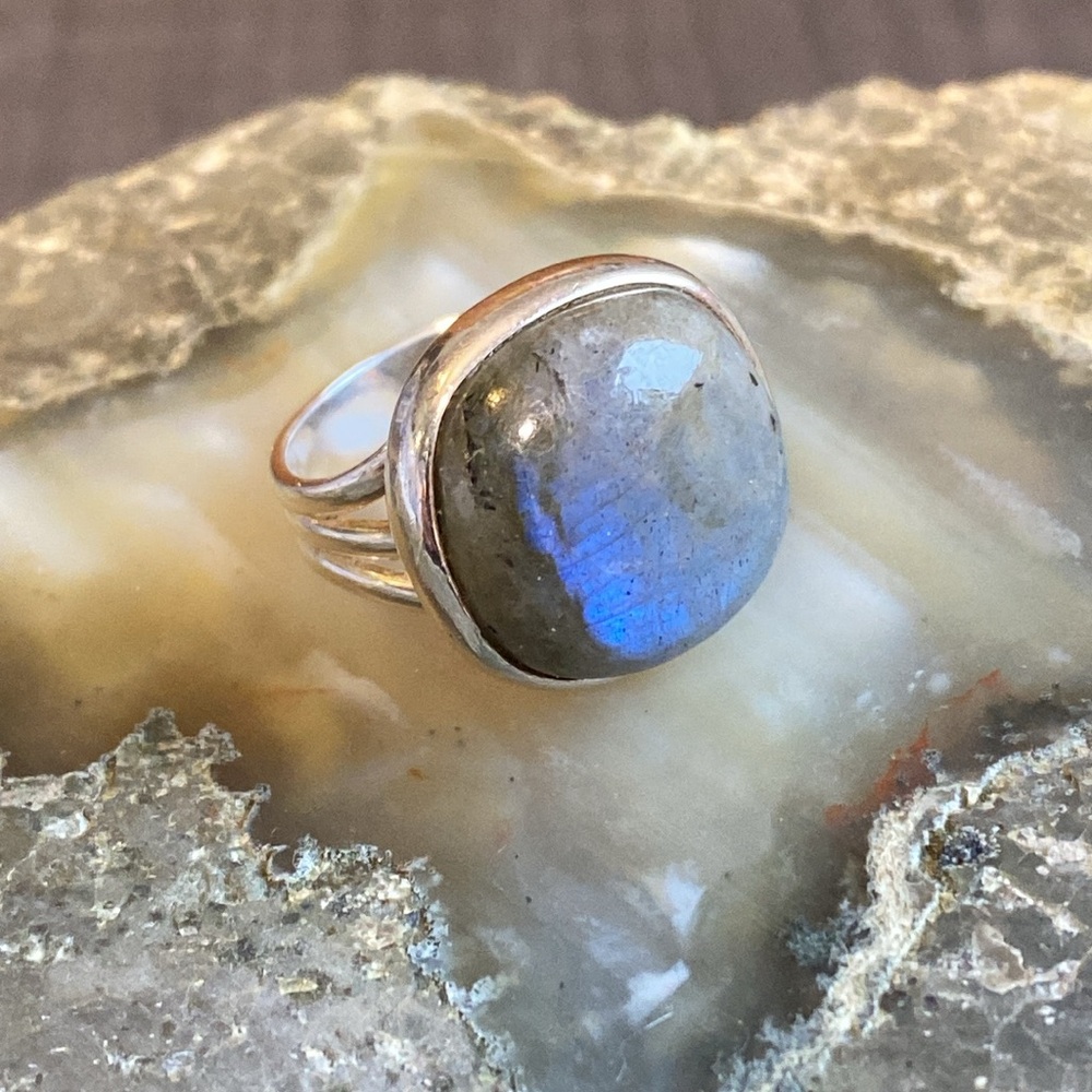 Genuine Labradorite Gemstone, 925 Sterling Silver Ring - Picture 2 of 16